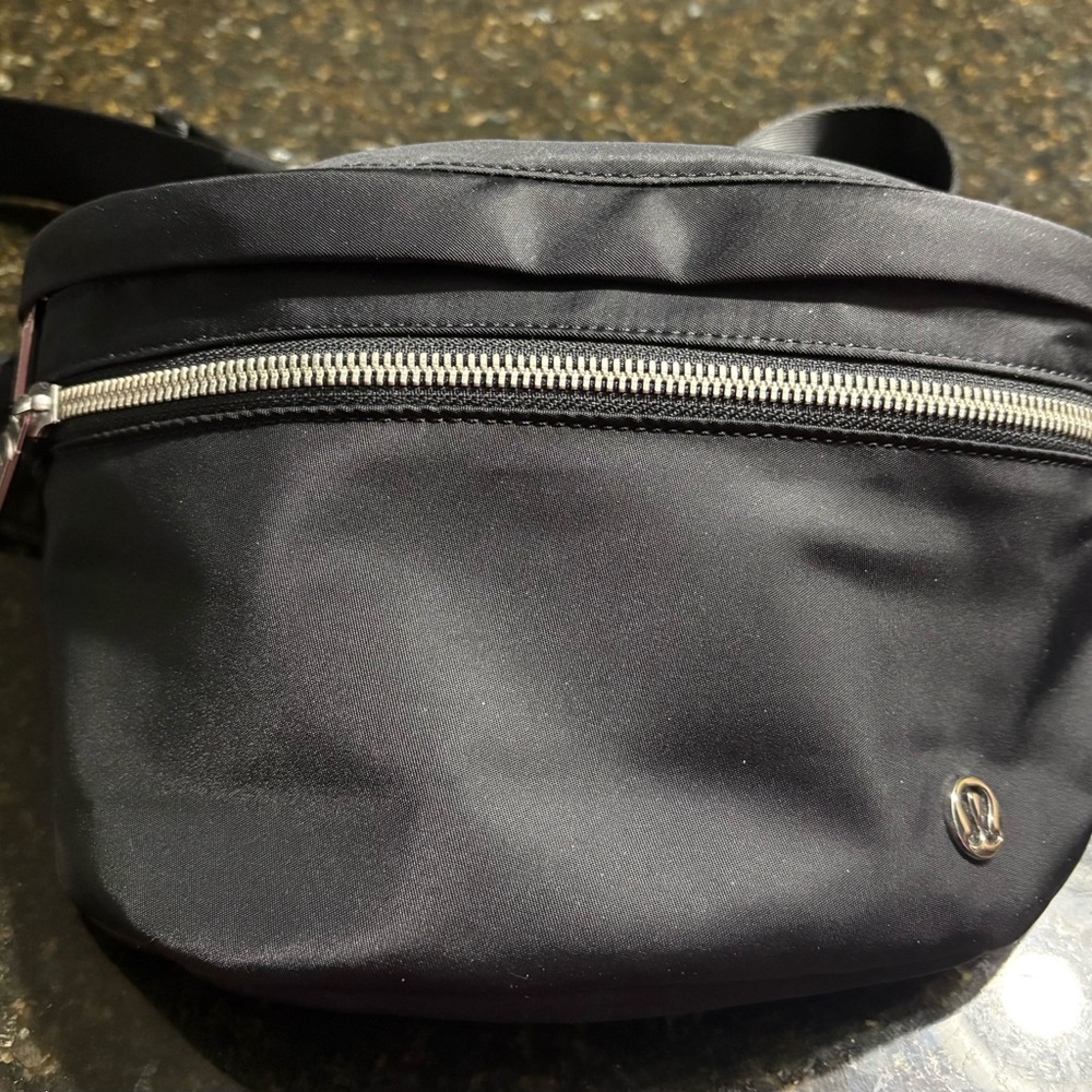 Lululemon City Adventurer Bag 2.5L
